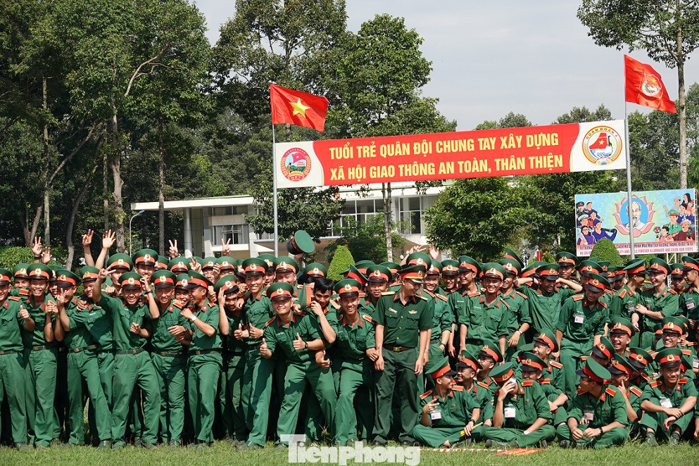 2.000 ĐVTN hưởng ứng Ngày hội văn hóa giao thông ảnh 10