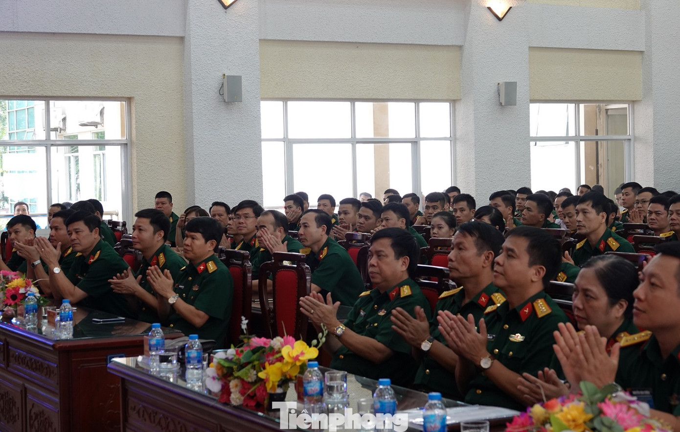 Lính cận vệ thép kể chuyện 'Bác Hồ với thanh niên' ảnh 7