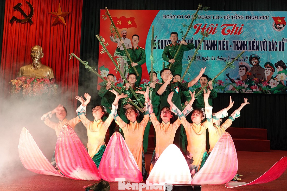 Lính cận vệ thép kể chuyện 'Bác Hồ với thanh niên' ảnh 2