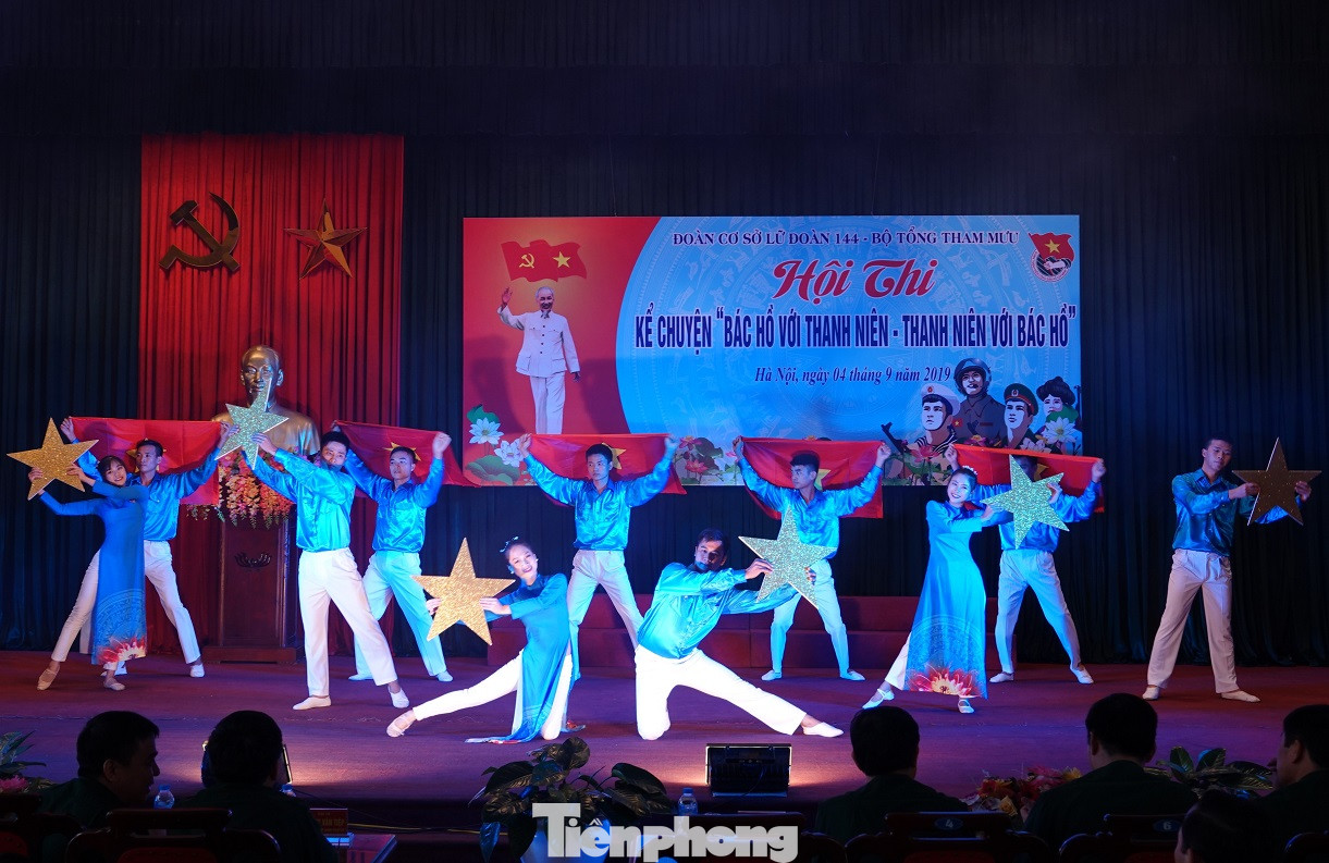 Lính cận vệ thép kể chuyện 'Bác Hồ với thanh niên' ảnh 5