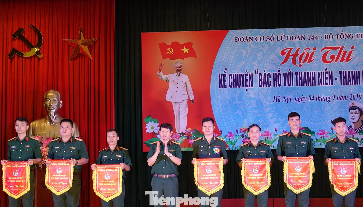 Lính cận vệ thép kể chuyện 'Bác Hồ với thanh niên' ảnh 8