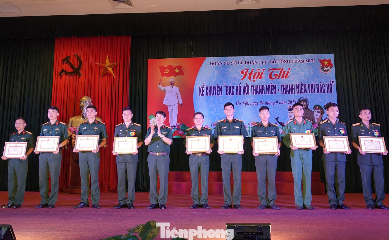 Lính cận vệ thép kể chuyện 'Bác Hồ với thanh niên' ảnh 6