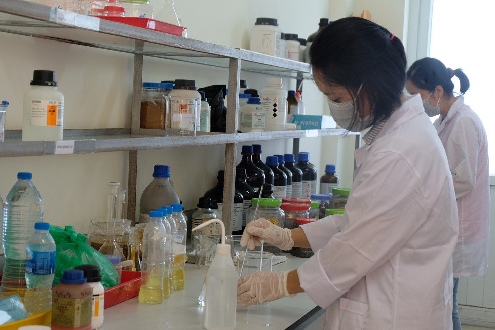 Binh chủng Hóa học lên phương án tiêu độc nhà kho Rạng Đông ảnh 1