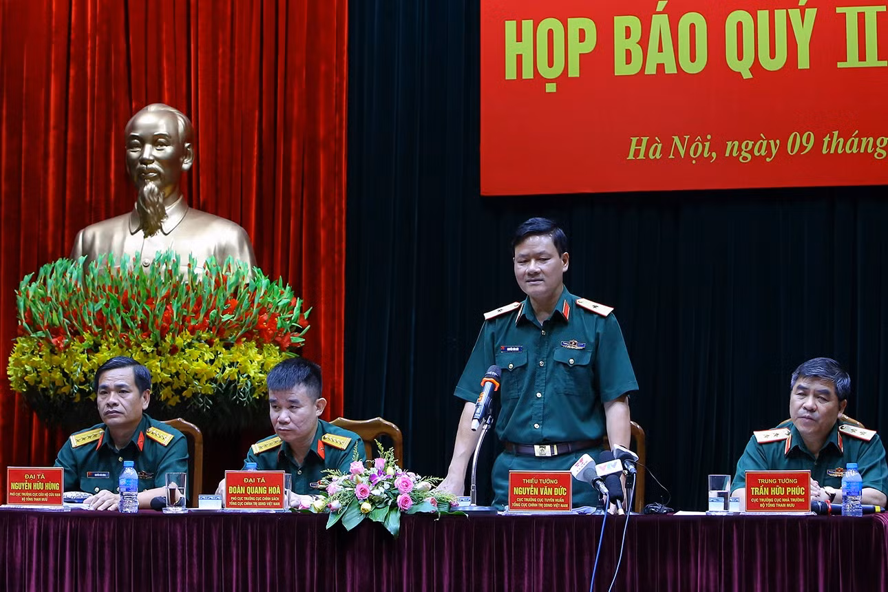 Tiếp tục điều tra, xử lý Út ‘trọc’ Đinh Ngọc Hệ ảnh 1