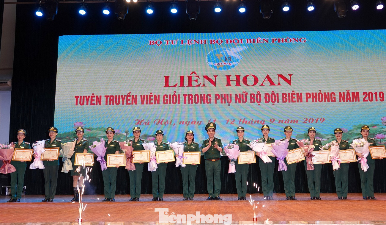 Bế mạc Liên hoan Tuyên truyền viên giỏi trong phụ nữ Bộ đội Biên phòng ảnh 4