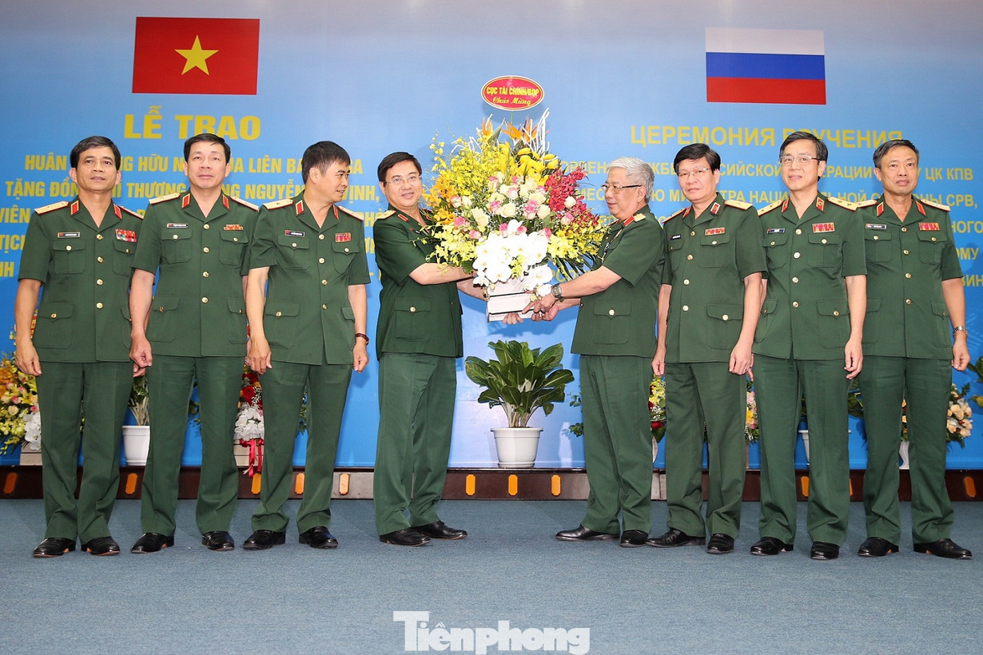 Liên Bang Nga trao Huân chương cho Thượng tướng Nguyễn Chí Vịnh ảnh 1