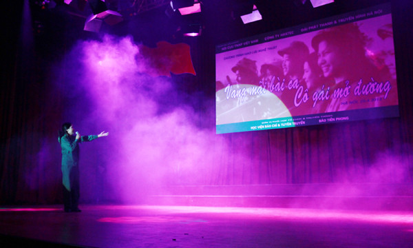 những nữ TNXP khi tuổi mới 17-20 không chỉ góp phần cùng bộ đội, công binh, dân công hỏa tuyến, công nhân giao thông mở đường thắng lợi, với độ dài hàng nghìn kilomet, vượt qua đèo cao, sông sâu, vực thẳm, hứng chịu hàng chục vạn tấn bom đạn, chất độc hóa học của kẻ thù; đã đảm bảo an toàn mạch máu giao thông thông suốt từ trái tim hậu phương lớn miền Bắc đến tiền tuyến lớn miền Nam đánh Mỹ, thắng Mỹ