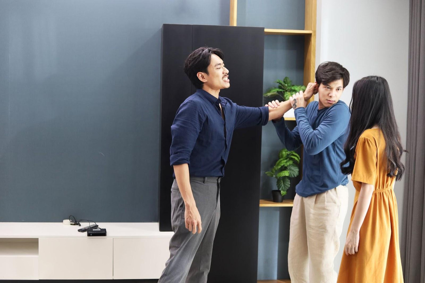 Một số màn tương tác “máu lửa” của Kiều Minh Tuấn - Anh Tú trong phim Một số màn tương tác “máu lửa” của Kiều Minh Tuấn - Anh Tú trong phim