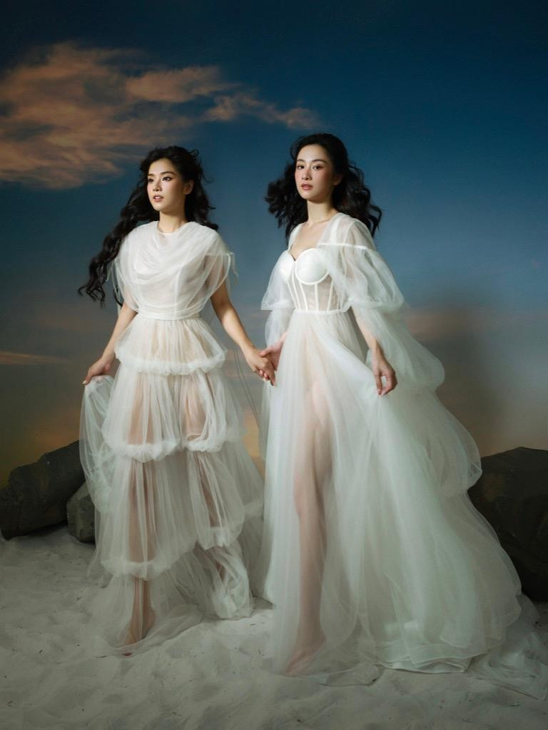 Cả hai thường được fan "đẩy thuyển" bởi những khoảnh khắc gần gũi, dễ thương Cả hai thường được fan "đẩy thuyển" bởi những khoảnh khắc gần gũi, dễ thương