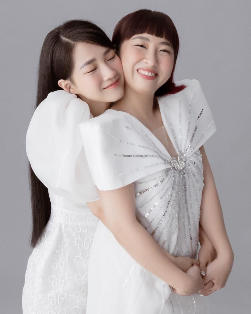 Kiều Trinh Xíu và Trang Hý