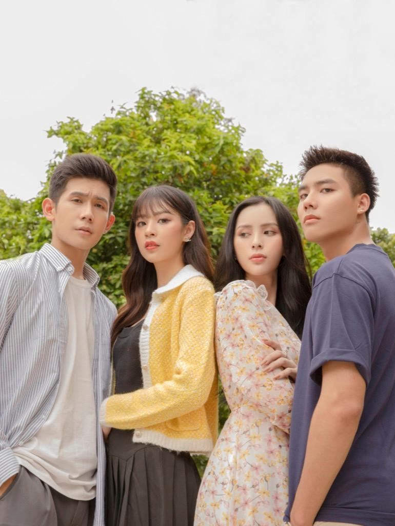 Xuân Hùng, Phí Phương Anh, Tường Vi và Hoàng Long Xuân Hùng, Phí Phương Anh, Tường Vi và Hoàng Long