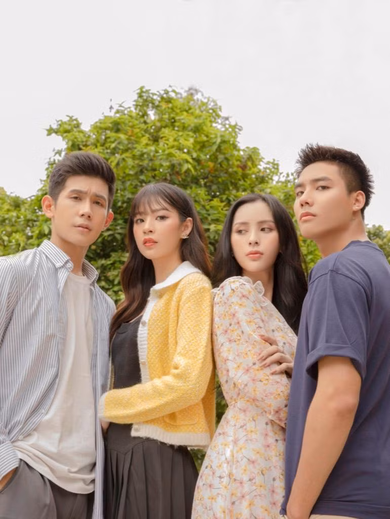 Xuân Hùng, Phí Phương Anh, Tường Vi và Hoàng Long