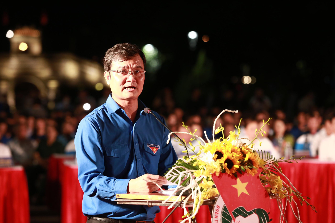 Anh Bùi Quang Huy, Bí thư Thường trực Ban Chấp hành Trung ương Đoàn, phát biểu tại Lễ thắp nến tri ân các Anh hùng liệt sĩ cấp quốc gia.