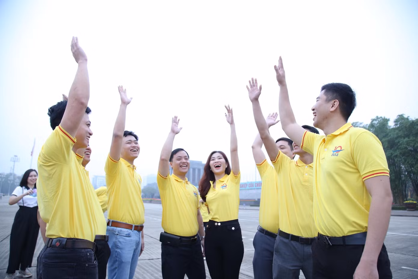 Các gương mặt trẻ Việt Nam tiêu biểu và triển vọng được T.Ư Đoàn vinh danh năm 2021. Các gương mặt trẻ Việt Nam tiêu biểu và triển vọng được T.Ư Đoàn vinh danh năm 2021.