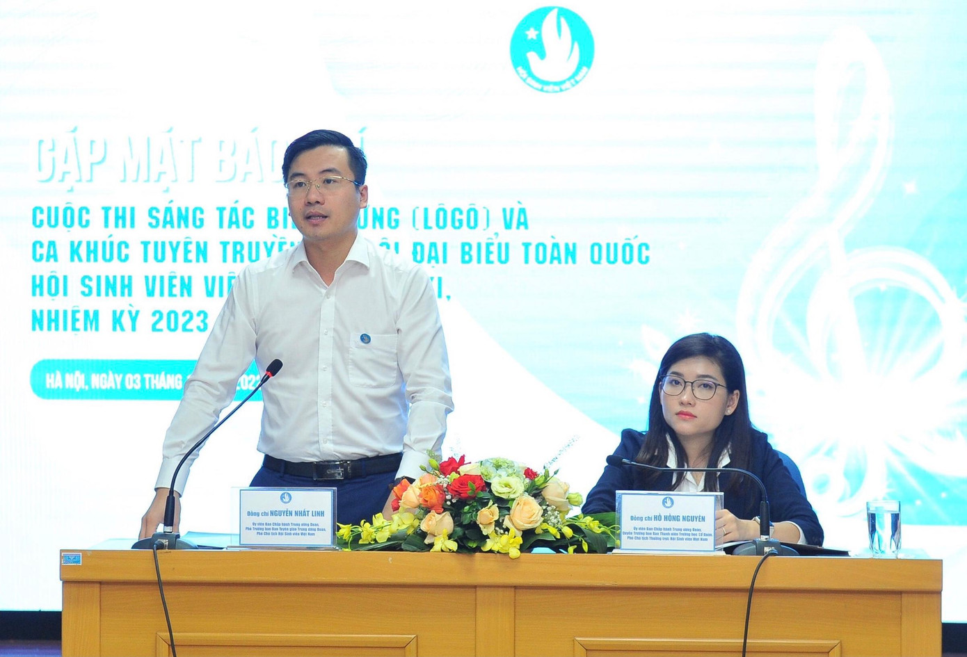 Đại diện Ban Thanh niên Trường học T.Ư Đoàn và Hội Sinh viên Việt Nam giới thiệu, giải đáp các câu hỏi liên quan đến cuộc thi sáng tác biểu trưng (logo) cổ động và ca khúc tuyên truyền Đại hội đại biểu toàn quốc Hội Sinh viên Việt Nam lần thứ XI, nhiệm kỳ 2023 – 2028 Đại diện Ban Thanh niên Trường học T.Ư Đoàn và Hội Sinh viên Việt Nam giới thiệu, giải đáp các câu hỏi liên quan đến cuộc thi sáng tác biểu trưng (logo) cổ động và ca khúc tuyên truyền Đại hội đại biểu toàn quốc Hội Sinh viên Việt Nam lần thứ XI, nhiệm kỳ 2023 – 2028