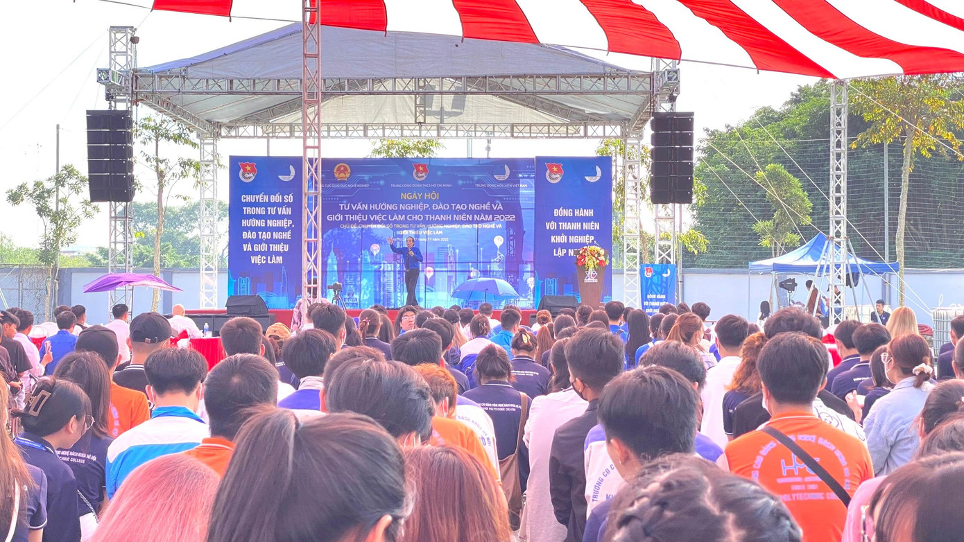 Ngày hội thu hút sự tham gia hơn 3.000 đoàn viên, thanh niên là học sinh, sinh viên các cơ sở giáo dục nghề nghiệp, học sinh các trường THPT, thanh niên có nhu cầu học nghề, tìm kiếm việc làm.