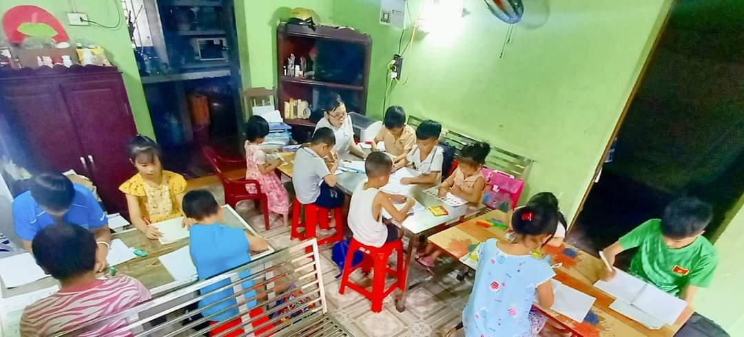 Lớp học &quot;5 không&quot; luôn có đông học sinh đến học miễn phí