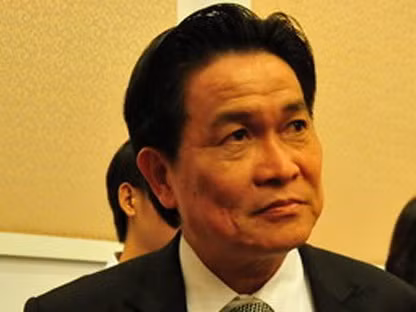 Ông Thành không còn nằm trong Top 20 những người giàu nhất sàn chứng khoán . Ông Thành không còn nằm trong Top 20 những người giàu nhất sàn chứng khoán