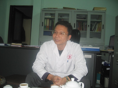 Bác sĩ Nam trước lúc lên đường làm nhiệm vụ