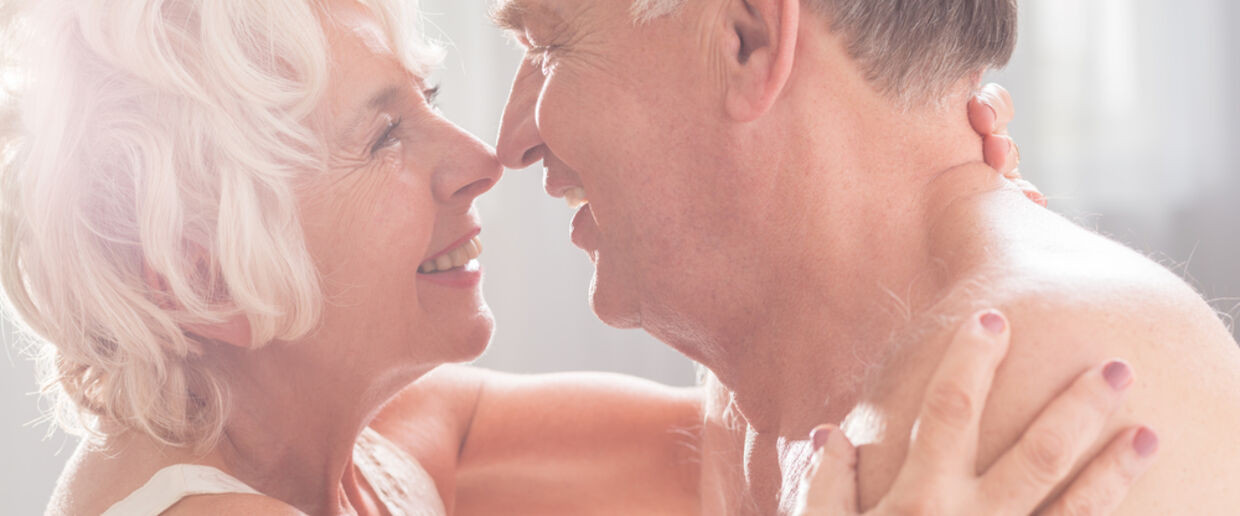 67% phái đẹp cao tuổi thụ hưởng cực khoái từ tất cả hoặc gần như tất cả các lần gần gũi.