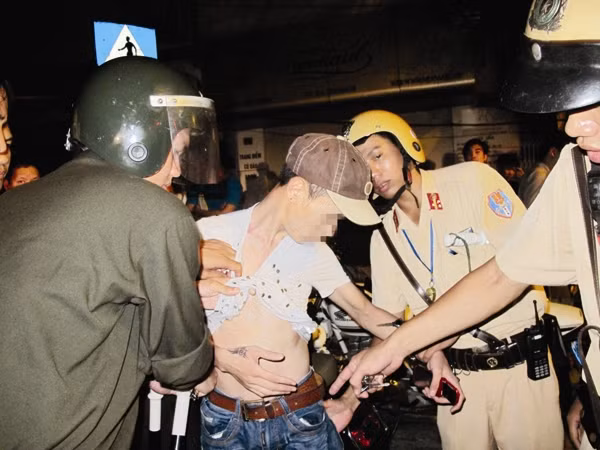 Bắt cướp giật