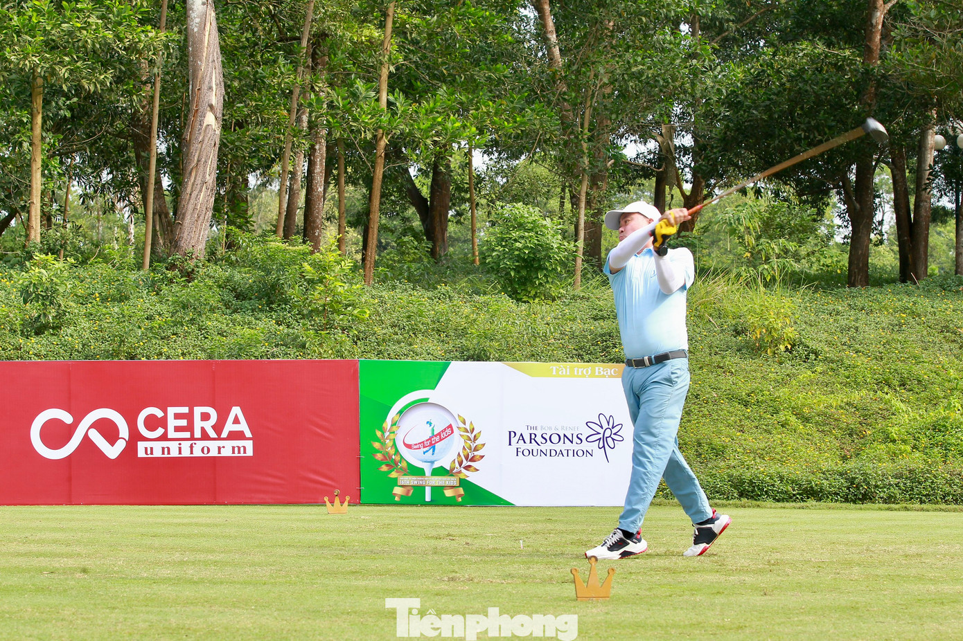 Trải qua 15 mùa giải, Swing for the Kids đã huy động được hơn 20 tỷ đồng để trao tận tay hơn 20.000 suất học bổng cho học sinh, sinh viên nghèo vượt khó, học giỏi và hỗ trợ sửa chữa, nâng cấp các cơ sở học tập tại 40 tỉnh, thành phố trên cả nước.