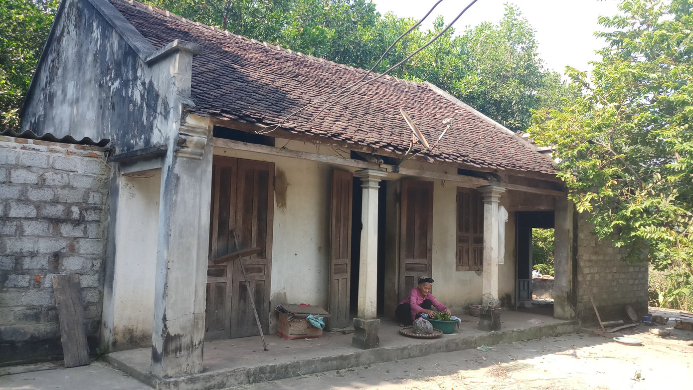 Xôn xao cụ bà 83 tuổi đạp xe lên xã xin 'thoát nghèo' ảnh 2