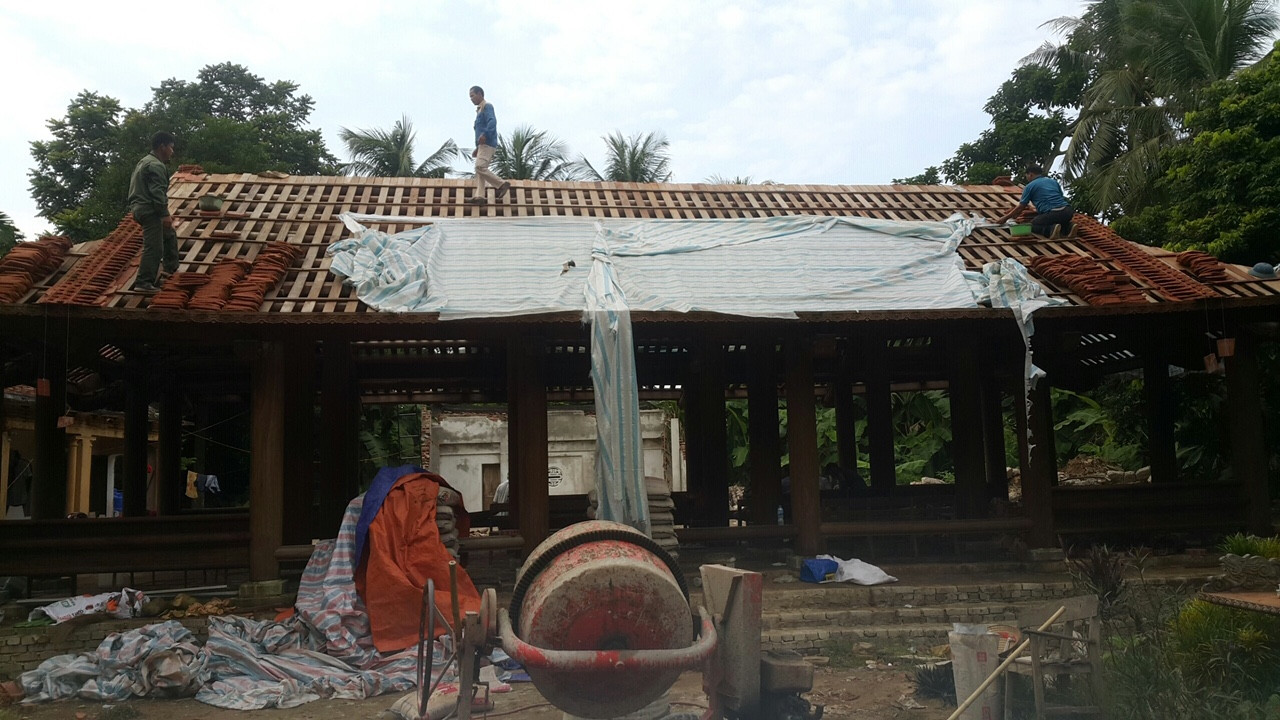 Bảo vệ đào trộm hậu cung đền thờ Đức thánh tìm cổ vật ảnh 1