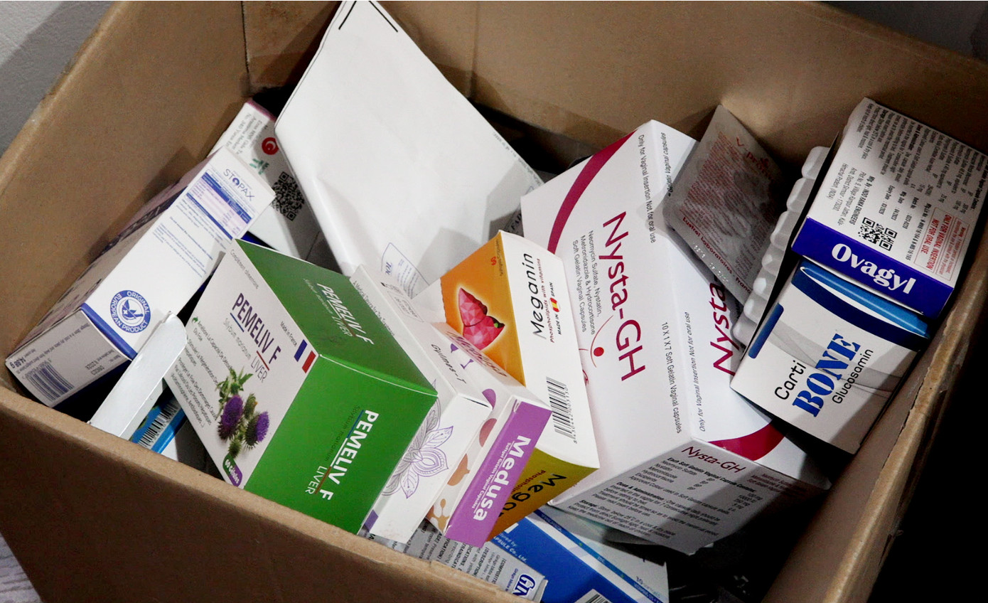 Phòng Cảnh sát kinh tế Công an TP Hà Nội triệt phá thành công chuyên án thu giữ hơn 100 tấn thực phẩm chức năng, thiết bị y tế giả do Phạm Ngọc Tiến và vợ là Đoàn Thị Nguyệt (cùng SN 1988, trú tại Phúc La, Hà Đông, Hà Nội) cầm đầu.