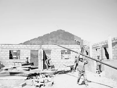  Hàng ngàn lao động Việt Nam đã được ông Thảo đưa sang Angola làm việc. Ảnh: Phong Cầm