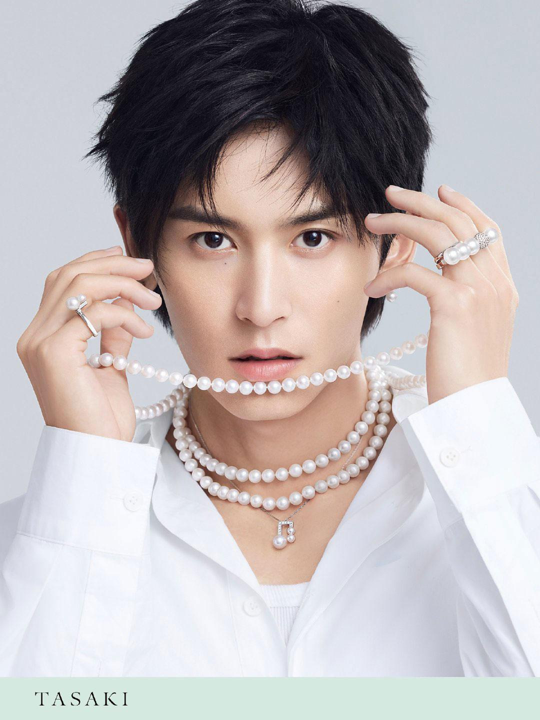 Sau scandal, Trương Triết Hạn vẫn im hơi lặng tiếng.