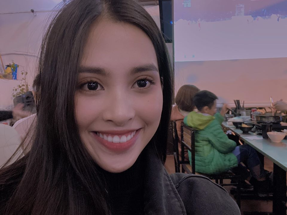 Triệu người xuống đường, phố phường rợp cờ ăn mừng U22 Việt Nam vô địch ảnh 1