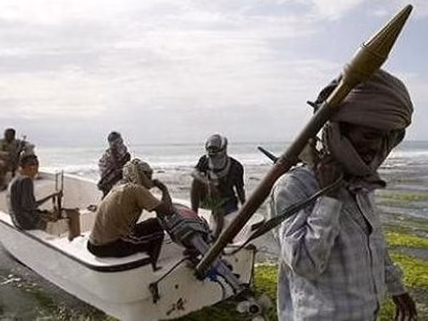 Một toán cướp biển Somalia. Nguồn: PressTV 