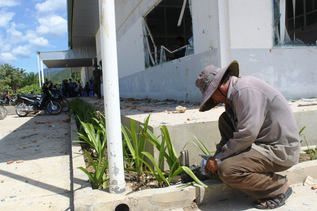 Nhiều đồ đạc, máy móc bị đập phá, lấy cắp 