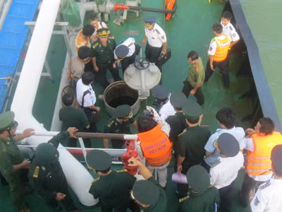 Khám xét tàu Zafirah 