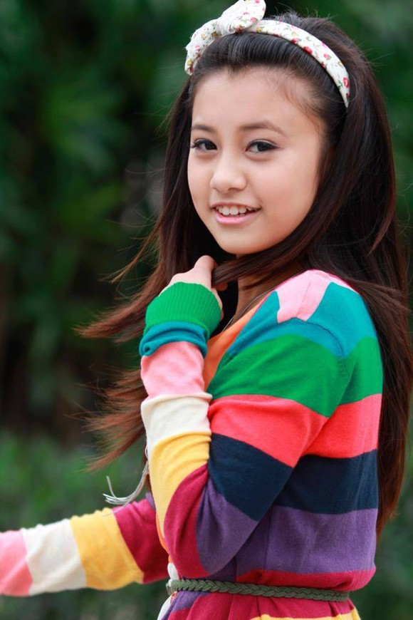 Phạm Thúy Quỳnh là một trong những MC trẻ được yêu thích và có nhiều fan nhí nhất. Nổi lên và được khán giả đón nhận trong vai trò chị Ong Vàng, ở chương trình Mười vạn câu hỏi vì sao phát sóng trên VTV3, cho đến nay, dù chỉ mới 16 tuổi, nhưng Ong Vàng đã có gần 5 năm trong nghề dẫn chương trình