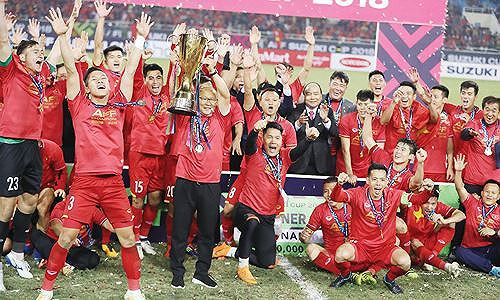 Thu Minh cùng chồng Tây về quê ngoại ăn Tết ảnh 2