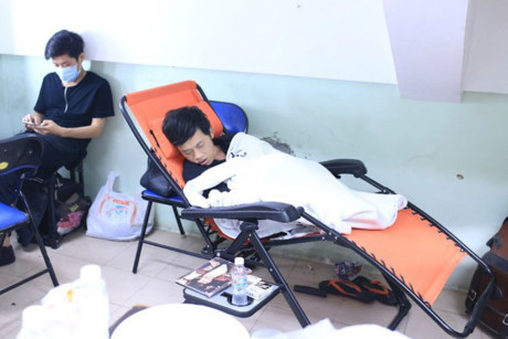 Status lúc 3h sáng của Hoài Linh khiến fan xót xa ảnh 5