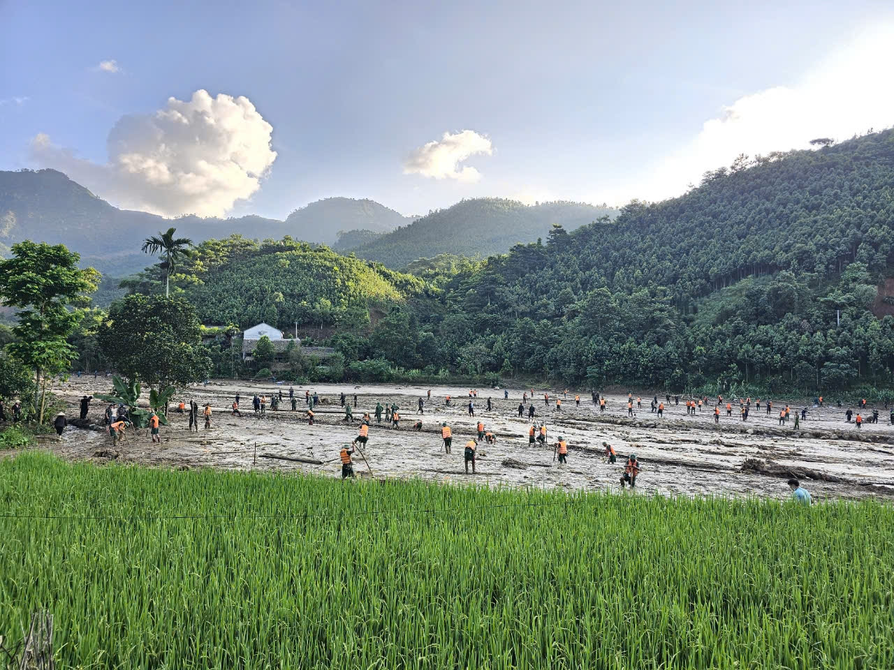 Đến thời điểm hiện tại, số người mất tích tại Làng Nủ giảm 29 người so với báo cáo ban đầu.