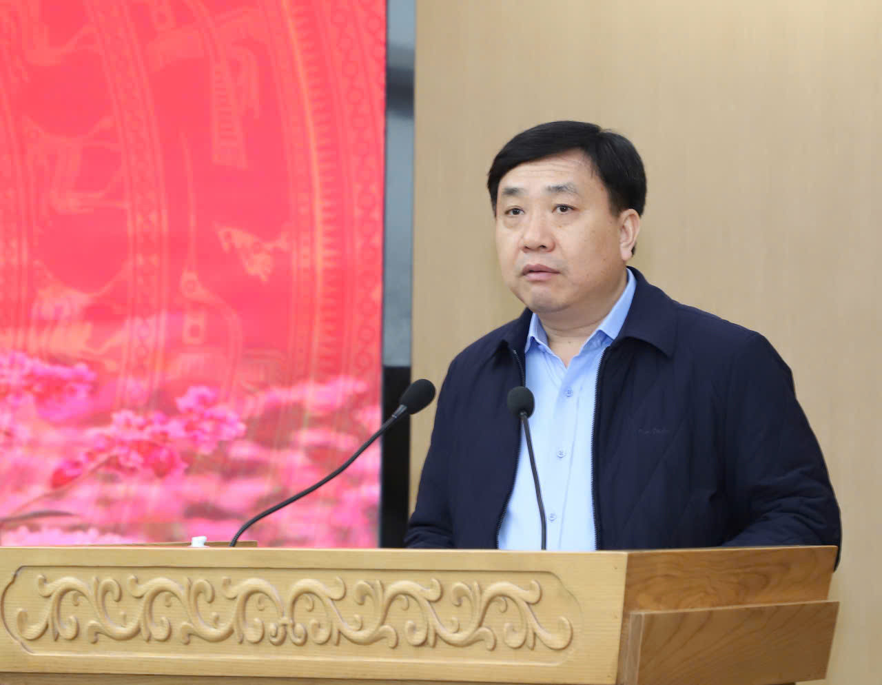 Quyền Bí thư Tỉnh ủy Nguyễn Mạnh Dũng phát biểu tại hội nghị. Quyền Bí thư Tỉnh ủy Nguyễn Mạnh Dũng phát biểu tại hội nghị.