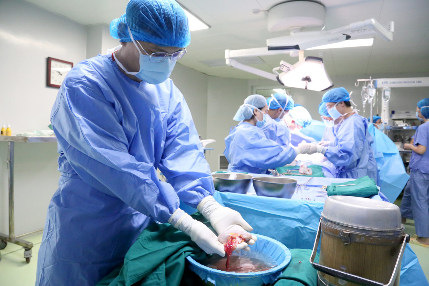 Quả thận đã được lấy ra và chuẩn bị được ghép cho người bệnh. (Ảnh: BV Đa khoa tỉnh Phú Thọ).