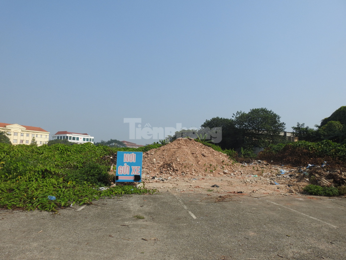 Theo ghi nhận của PV, khu đất vàng sẽ xây Tháp Hùng Vương có diện tích rộng hàng nghìn m2 ngay ngã tư trung tâm TP Việt Trì.