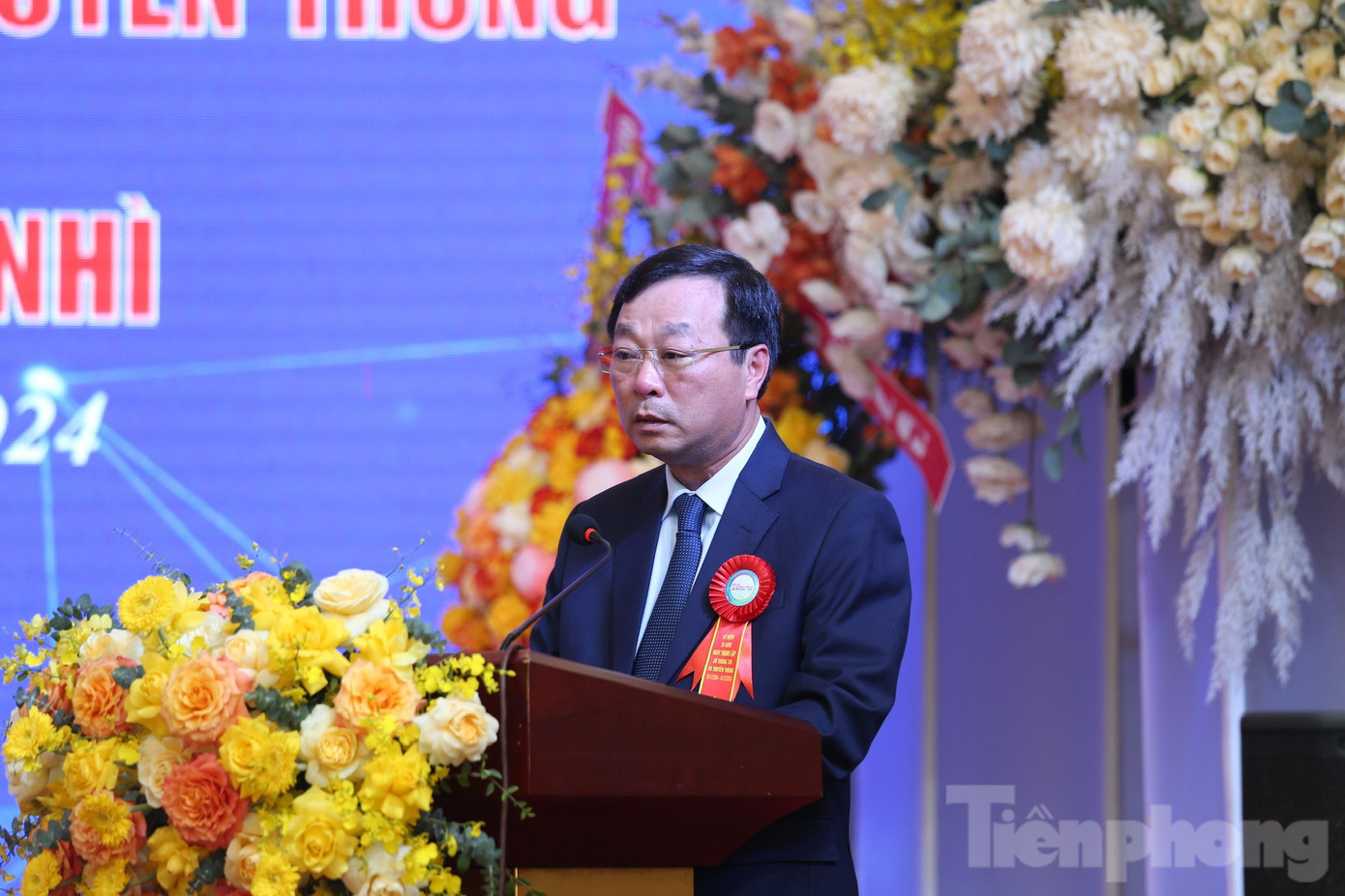 Chủ tịch UBND tỉnh Phú Thọ Bùi Văn Quang phát biểu tại buổi lễ.