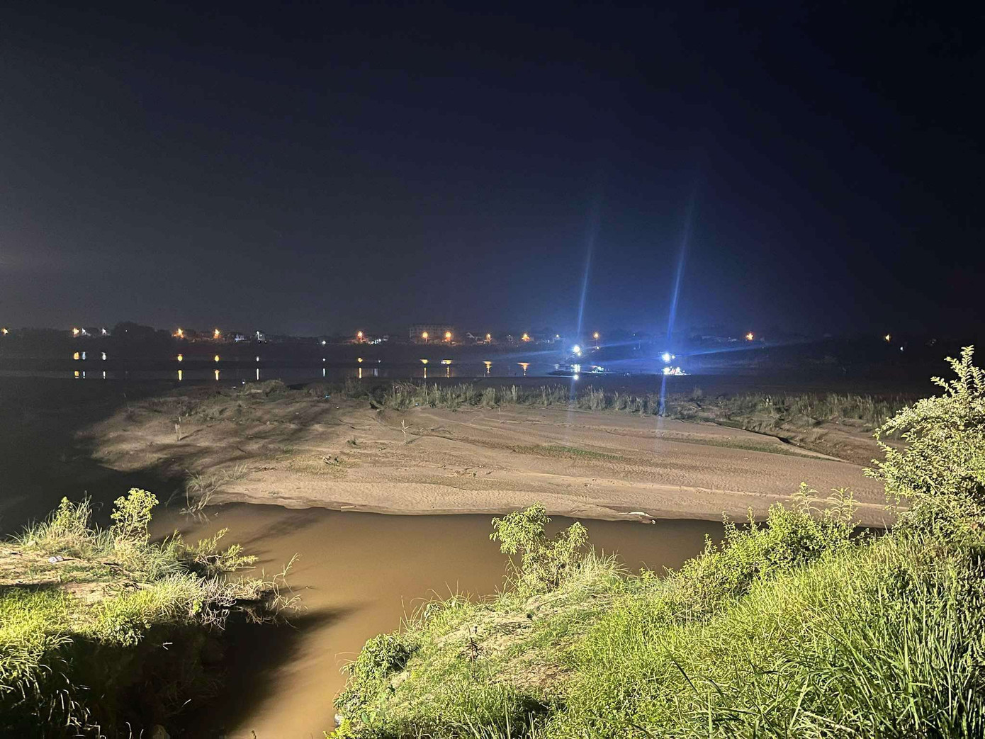 Hiện trường vụ việc khiến 5 học sinh bị đuối nước chiều ngày 18/11.