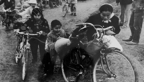 Nhân dân Hà Nội đi sơ tán