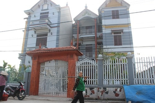 Làng tỷ phú 'buôn đồng nát, bán thịt lợn' ảnh 3