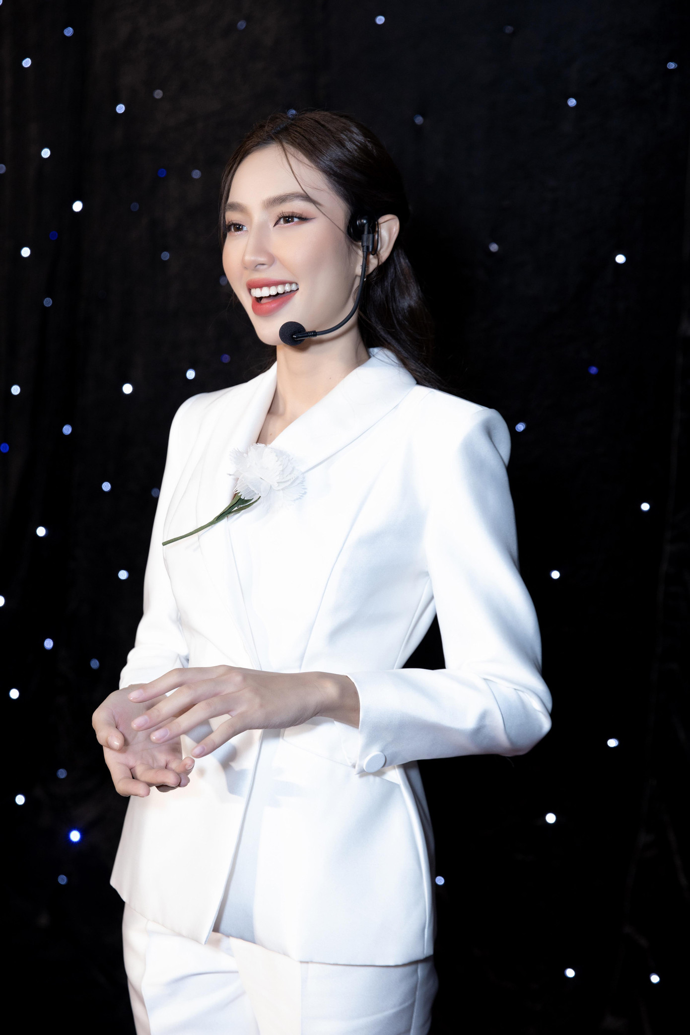 Thùy Tiên từng làm diễn giả cho chương trình TEDx Talks cách đây không lâu. Thùy Tiên từng làm diễn giả cho chương trình TEDx Talks cách đây không lâu.