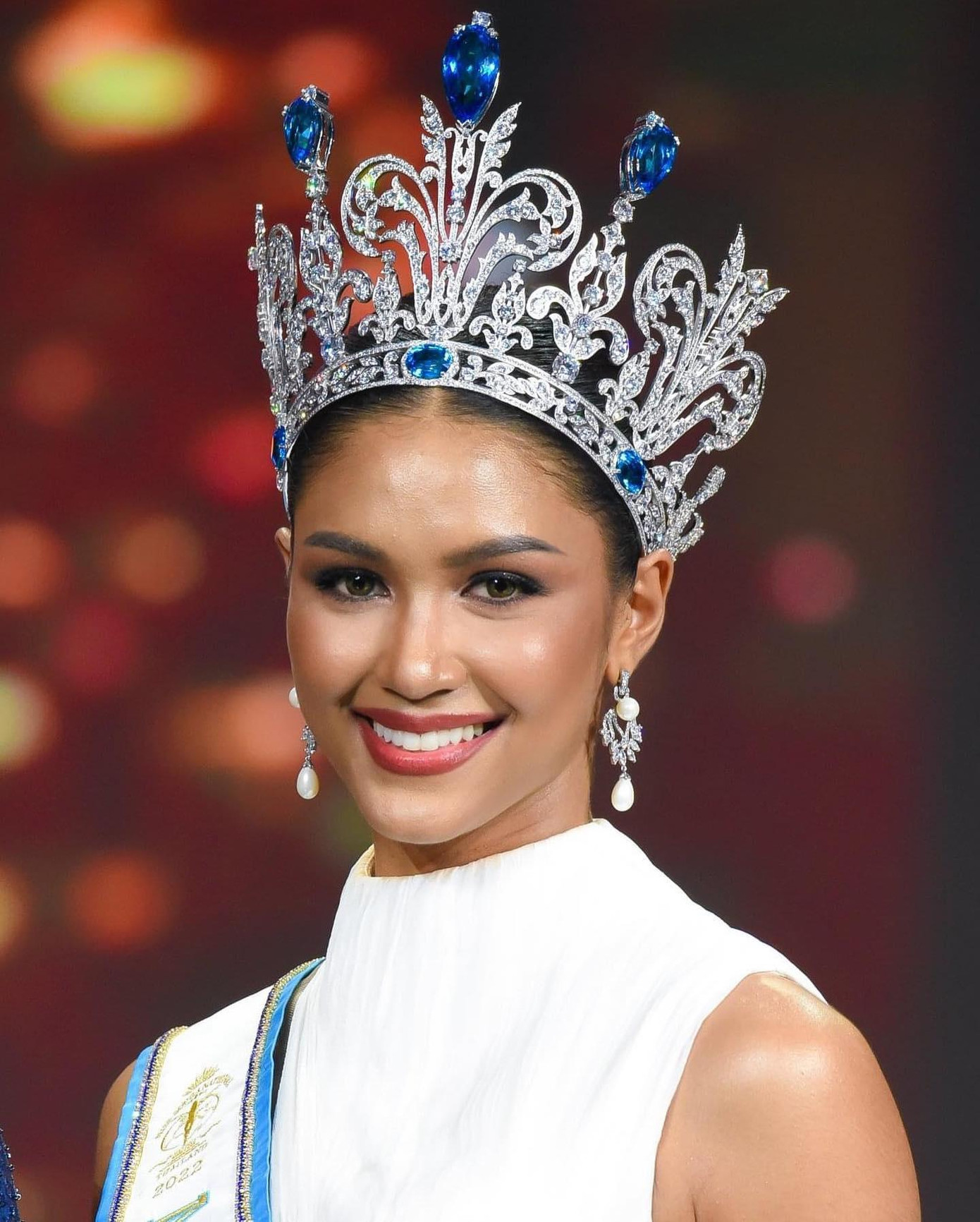 Tối 20/5, người đẹp 28 tuổi Praewwanich Ruangthong đã đăng quang ngôi vị Hoa hậu Siêu quốc gia Thái Lan 2022 và sẽ đại diện cho xứ sở chùa Vàng tham dự cuộc thi Miss Supranational 2022 tại Ba Lan vào cuối năm nay.