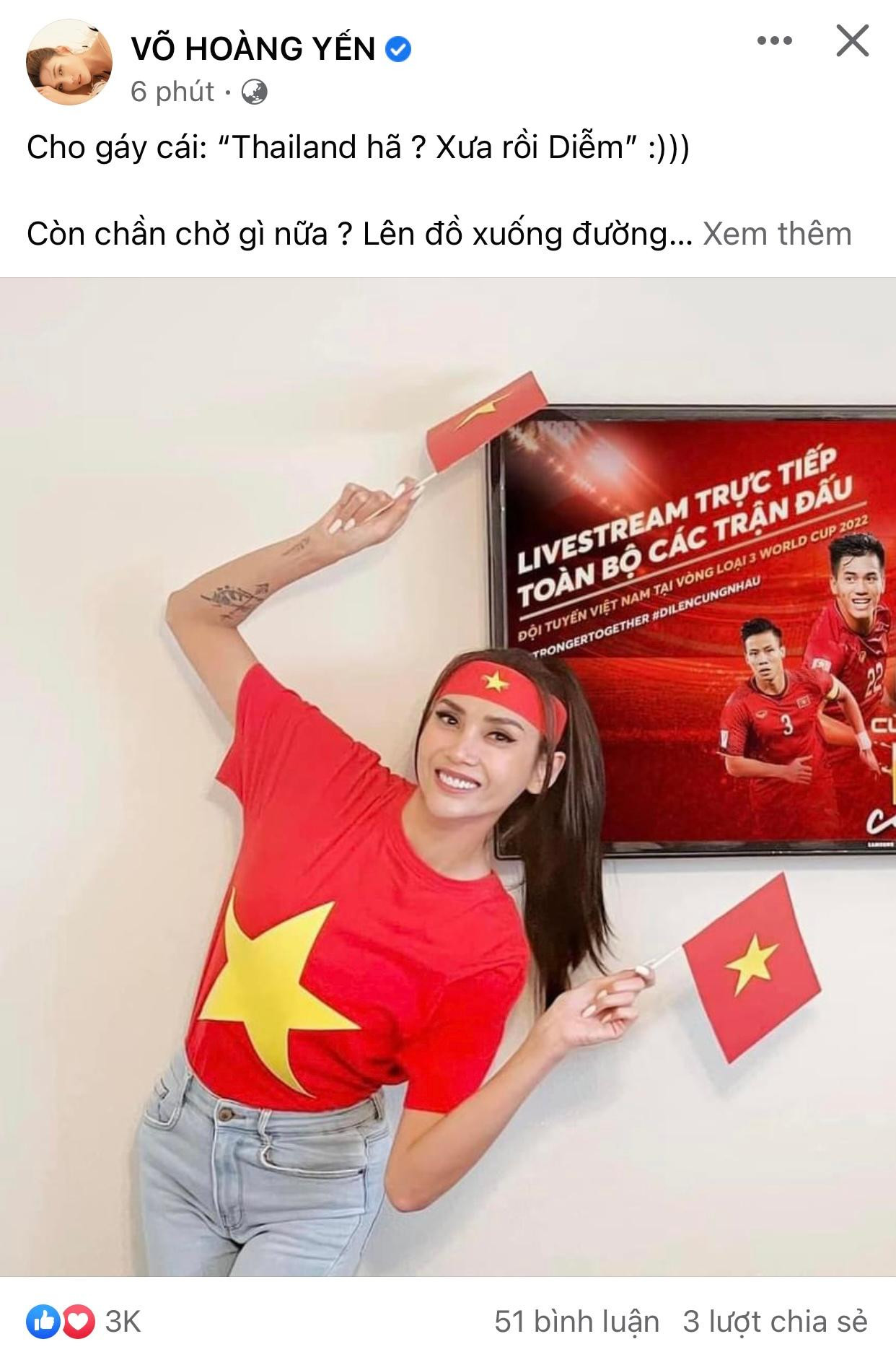 Á hậu Võ Hoàng Yến vỡ oà với niềm vui chiến thắng.