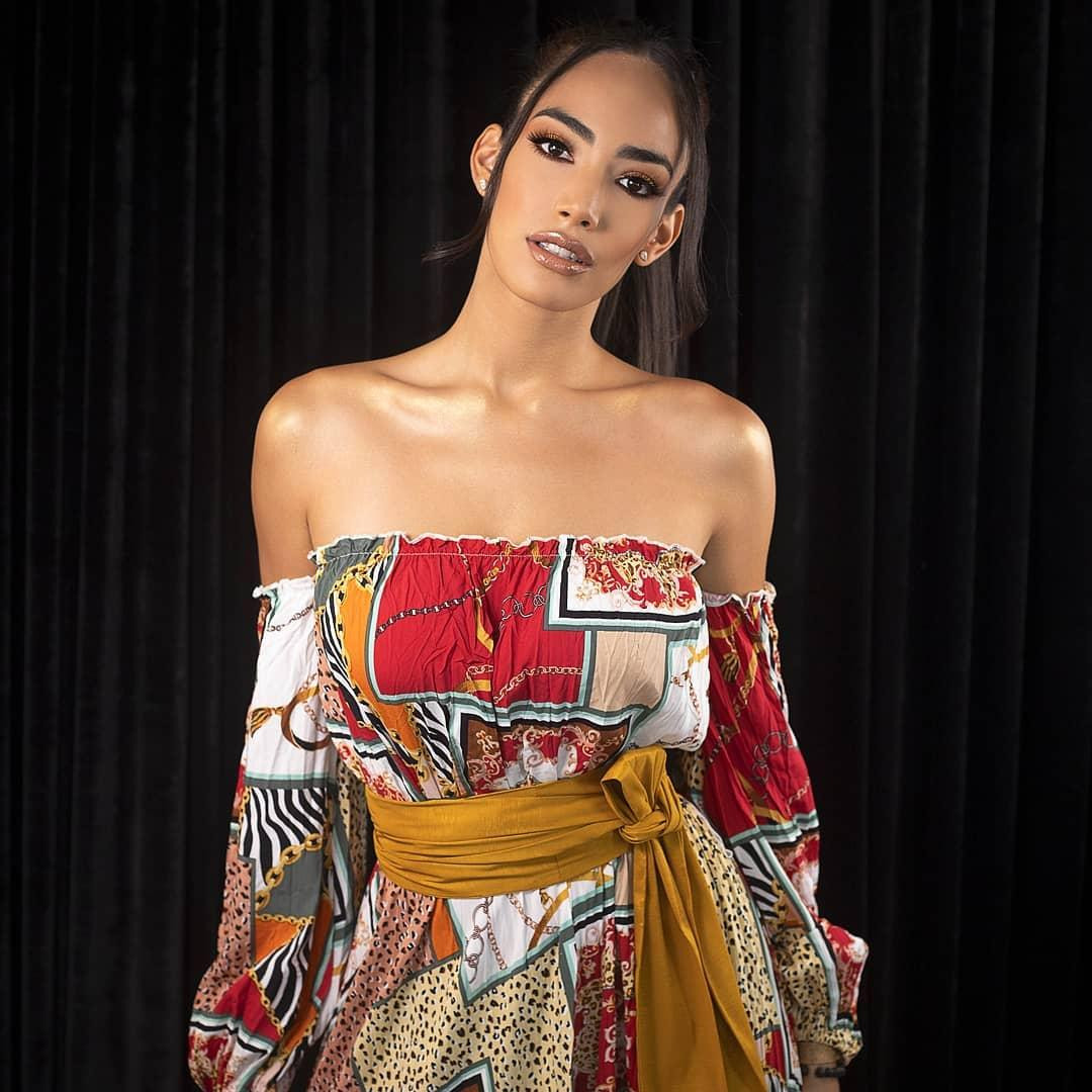 Với kinh nghiệm thi thố quốc tế ấn tượng của mình, Solaris Barba được đánh giá sẽ là một thí sinh mạnh tại cuộc thi Miss Universe sắp tới. Với kinh nghiệm thi thố quốc tế ấn tượng của mình, Solaris Barba được đánh giá sẽ là một thí sinh mạnh tại cuộc thi Miss Universe sắp tới.